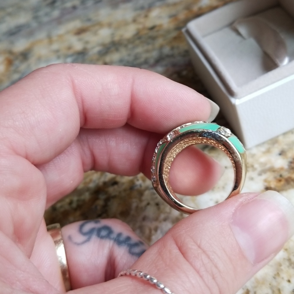 Ring - Picture 3 of 3
